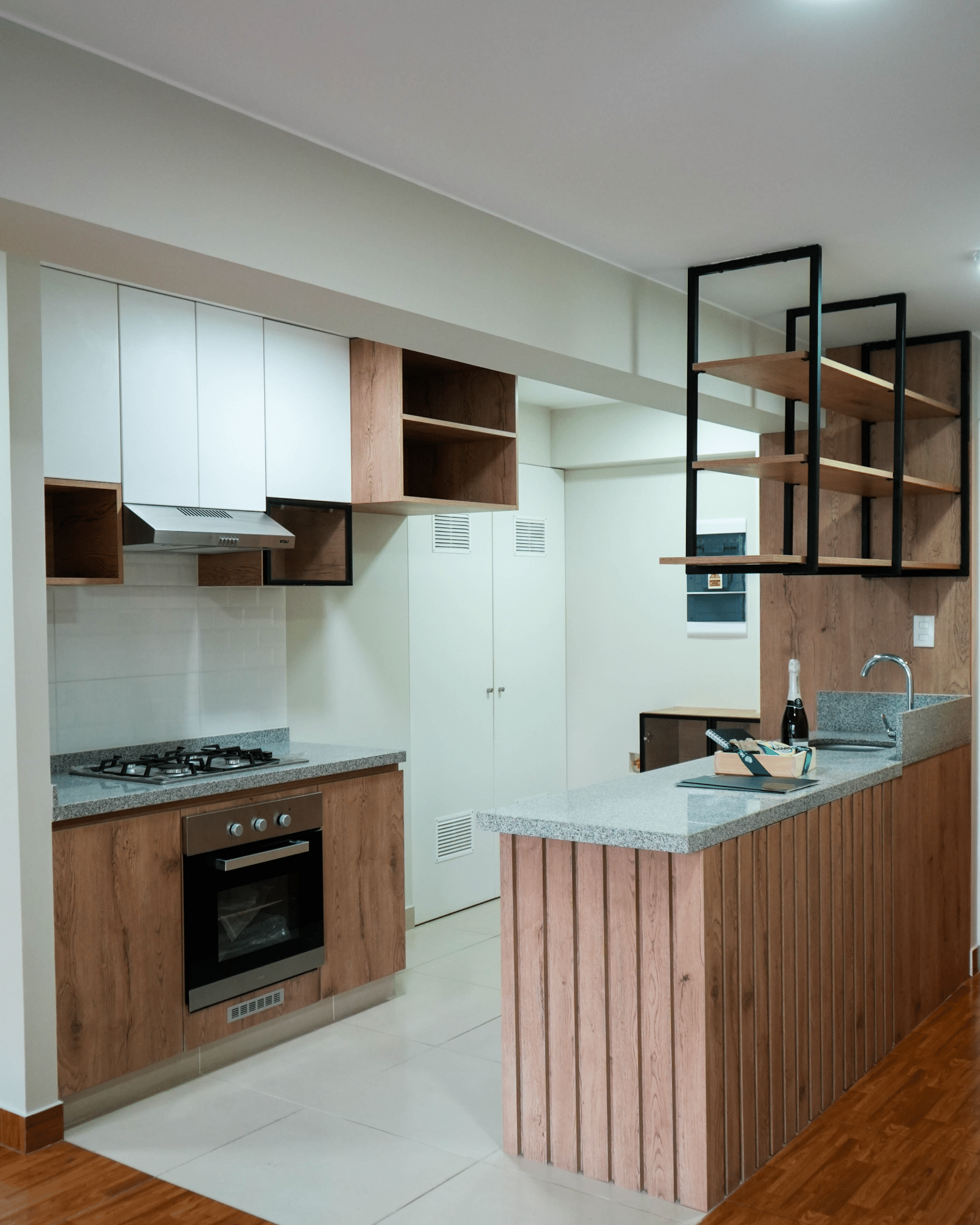 Acabados para interiores en un departamento de MultiUrbe.